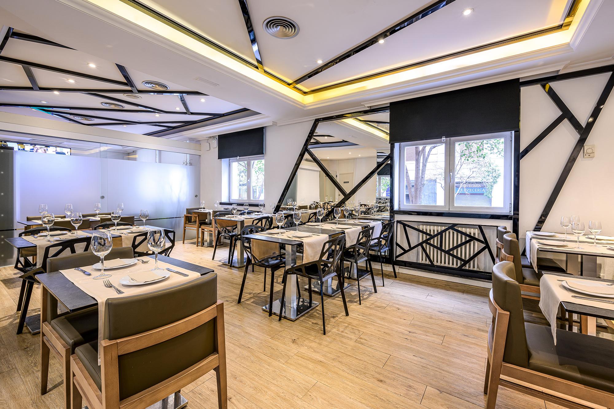 Hotel Neomagna Madryt Zewnętrze zdjęcie