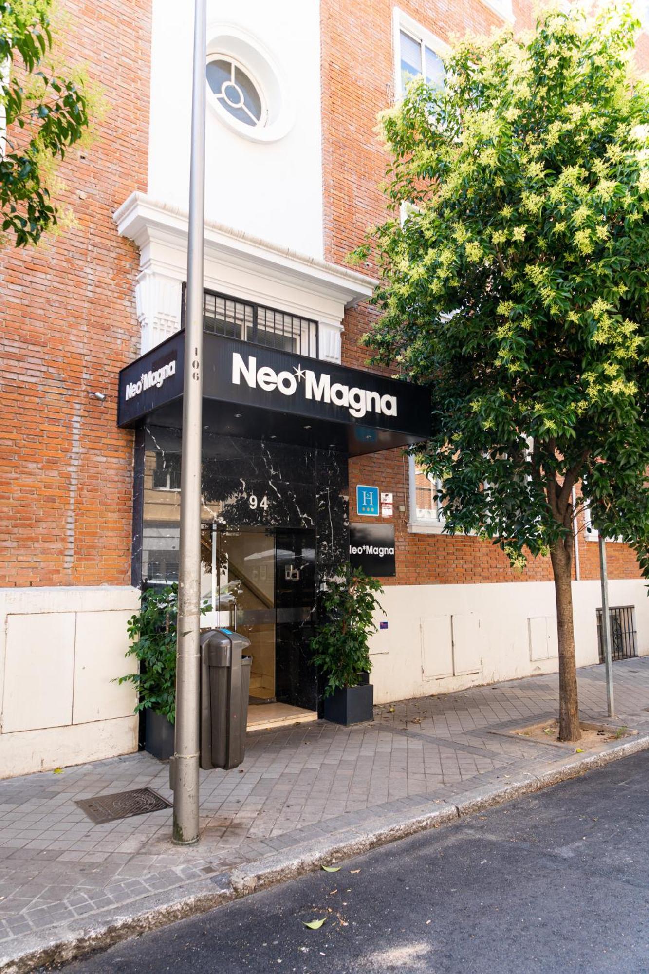 Hotel Neomagna Madryt Zewnętrze zdjęcie